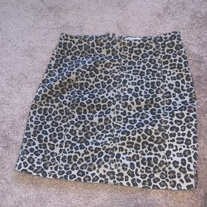 Bodycon cheetah print skirt